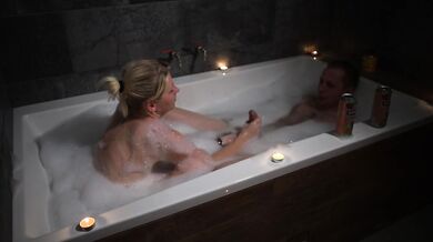 I have many Orgasms in the Bathroom (free