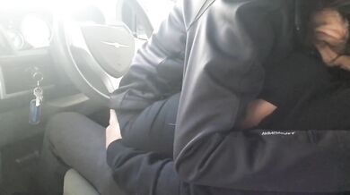 Stranded in the Cold: Hot Couple Warms Up Car- Screaming Dick Ride Orgasms