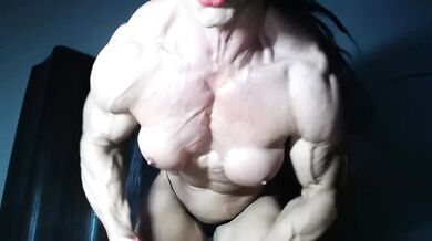 Fbb Beautiful webcam Pushups Hulk out & Veins