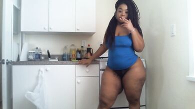 Smoking Big Black Nipples Ebony Phat Ass BBW Kitchen Play - Cami Creams
