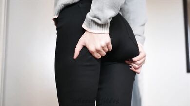 Black Jeans Worship