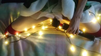 little christmas elf cums hard | Christmas Special