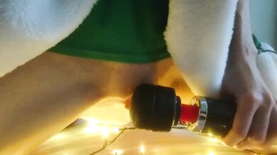 little christmas elf cums hard | Christmas Special