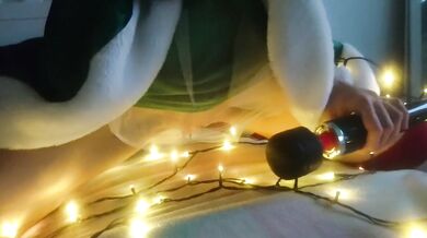 little christmas elf cums hard | Christmas Special