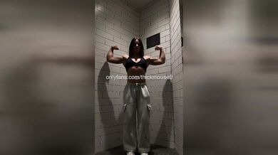 18yo TikTok Live Workout: Tight Pussy Stretched & Leaked