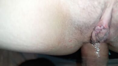 Passionate, lustful mature woman cums twice through the anus.
