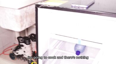 18-year-old Colombian with a big ass has sex with the delivery guy without a condom. full HD porn - tatianafoxx - homemade - Latina