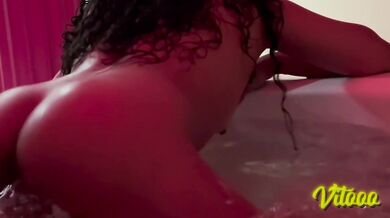Sexy Latina moving in the jacuzzi - watch how my girlfriend moves