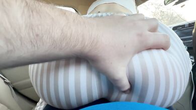 My Big Ass in Pajama making Stepbrother Horny so I Rub my Pussy on His Cock till Cum