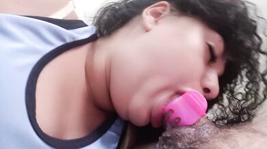 Delicious blowjob, lucky guy to have a mouth like that available sucking very