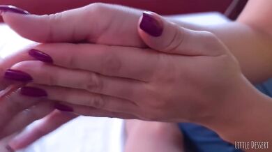I painted my nails to make a handjob to my neighbor