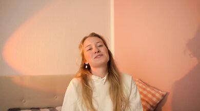 Planning Your Dream Vacation With Your Girlfriend ASMR