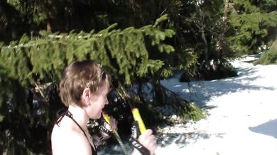 Rare sex video - fucking on ski in he winter forrest