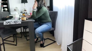 the secretary farts