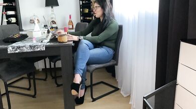 the secretary farts