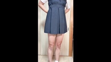 妄装：ネームを付けてないを服を脱がせて検査したら意外な所にネームバッチがついていた 調教