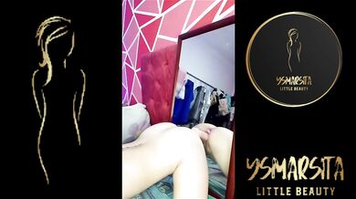 girl enjoying in the room