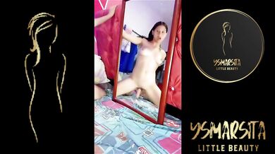 girl enjoying in the room