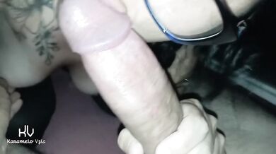 Secretary gives the best blowjob to her boss and receives a raise