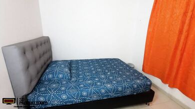 Stranger knows very well how to pay for her stay in my house - Spanish Porn