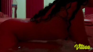 Check out the sexy moves of my curvy Latina