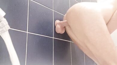 Dildo fucking in the bath till orgasm