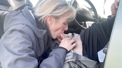 BLOWJOB IN THE CAR - I WANT TO SUCK YOUR COCK HERE AND NOW, CUM IN MY MOUTH