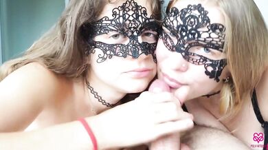 Handjob oil from two beautiful ladies 4k
