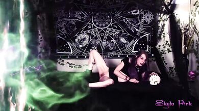 Skyla Pink MMF in the INFERNO ROOM
