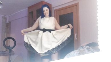 You're watching me try on dresses