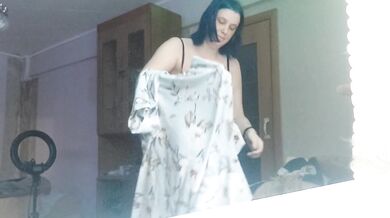 You're watching me try on dresses