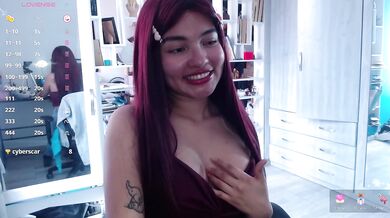 Redhead, soft lips… and curves you can’t ignore. Imagine this view on a private video call… just you and me.