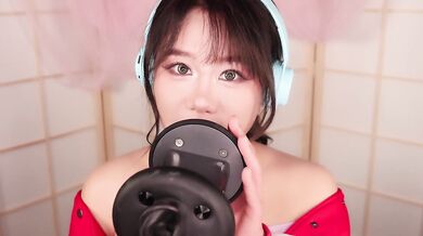 ASMR Hot Girl Oil Ear Massage and Mic Pumping Tingles | Power Chainsaw Man Cosplay