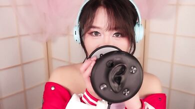 ASMR Hot Girl Oil Ear Massage and Mic Pumping Tingles | Power Chainsaw Man Cosplay