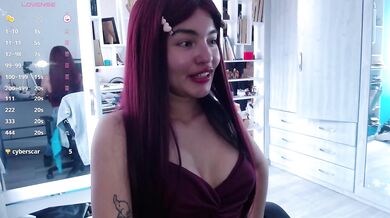Like what you see? My favorite moments are waiting for you on my OnlyFans… come closer.