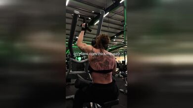 TikTok Live Gym Fail: 18yo Virgin Gangbanged by 5 Dicks BLOODY