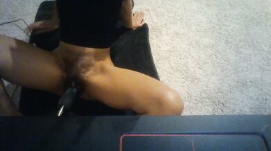 How long would YOU last if this were your dick?