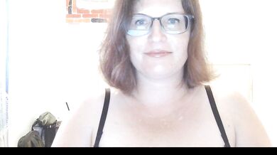 Teaser for bums and buns - full clip on fancentro