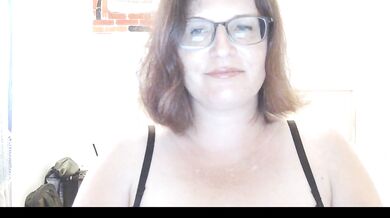 Teaser for bums and buns - full clip on fancentro