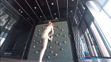 Redhead showing how flexible she is in those tight leggings