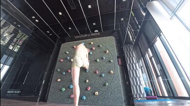 Redhead showing how flexible she is in those tight leggings