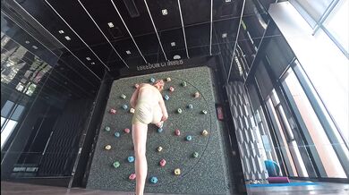 Redhead showing how flexible she is in those tight leggings