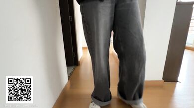 I think she has it tighter than my girlfriend (FunsDeepYen)