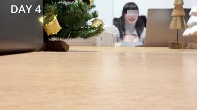 FK2 - Nouvelle collègue vierge au bureau se fait coacher sexuellement par Milf une comptable nymphomane - PARTIE 1