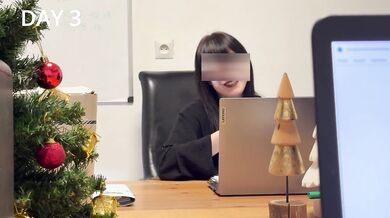 FK2 - Nouvelle collègue vierge au bureau se fait coacher sexuellement par Milf une comptable nymphomane - PARTIE 1