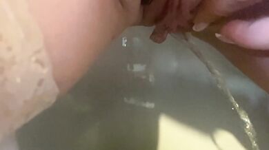 Pee Play & Pussy Fun – Naughty Wet Fetish