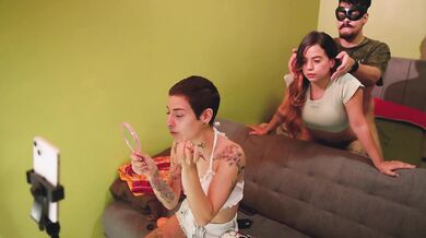 My influencer stepsis does an increbible live on tiktok while i fuck her best friend