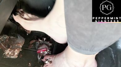 6'7" Tall Amazon Giantess Goddess Crushes Cupcakes Under her MASSIVE Size 16 Giant Feet