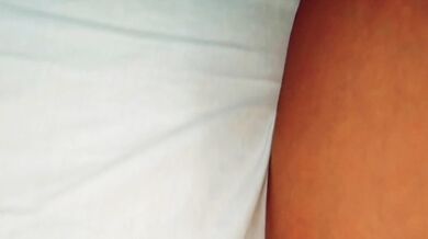 Sexo rápido con mi amigo antes de que llegue alguien a casa