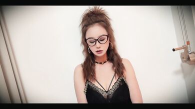 Chinese milf hungry dick in the mirror